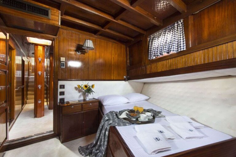Guest Cabin