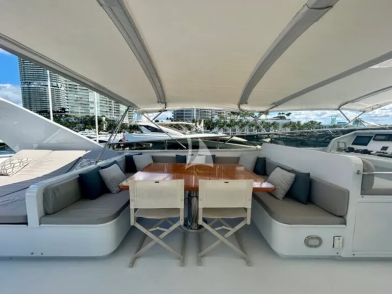 Exterior Relaxation Area With Dining