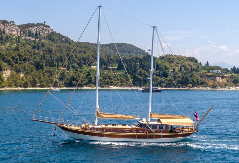 Superyacht ANGELICA