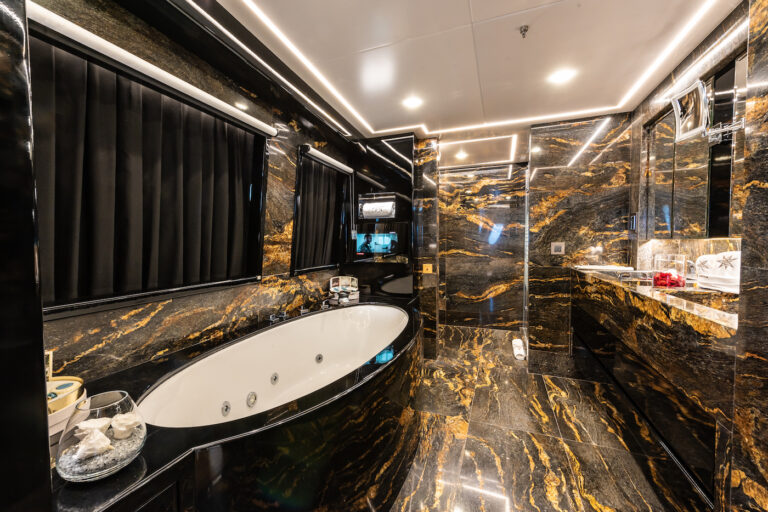 Master Ensuite