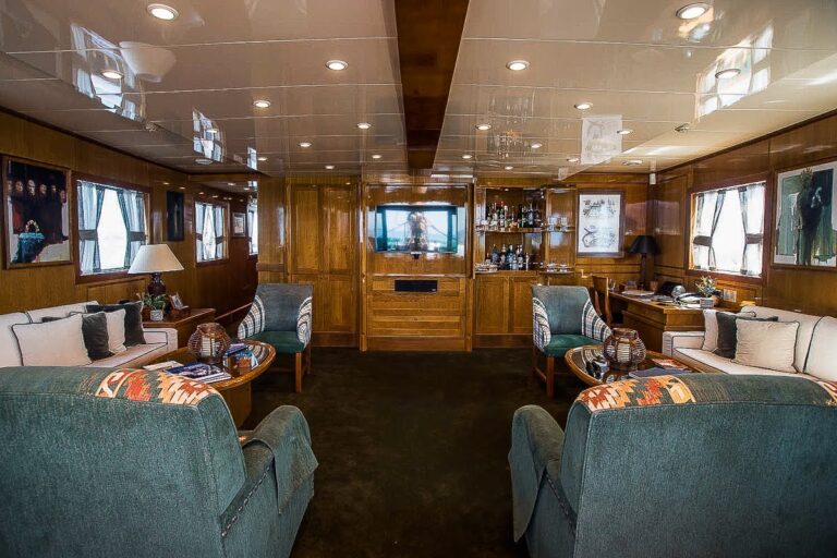 Saloon