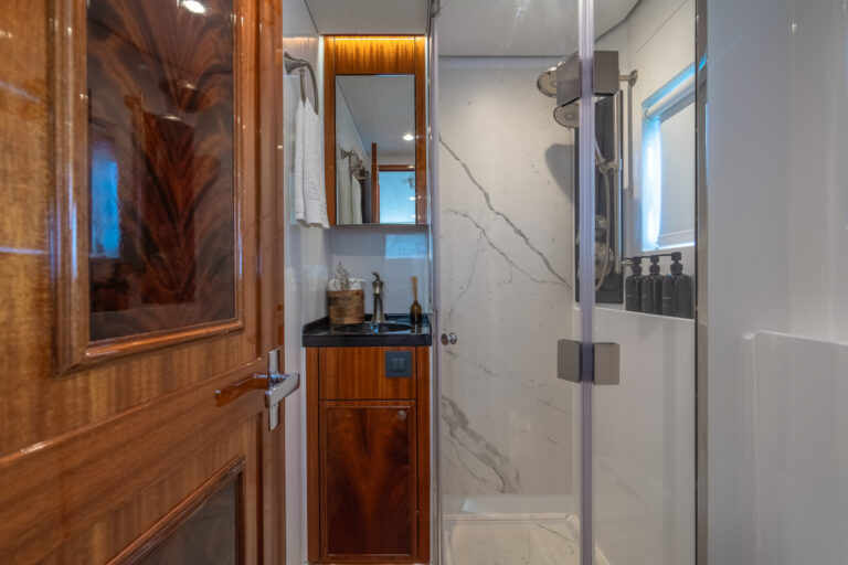 Double Guest Cabin Shower