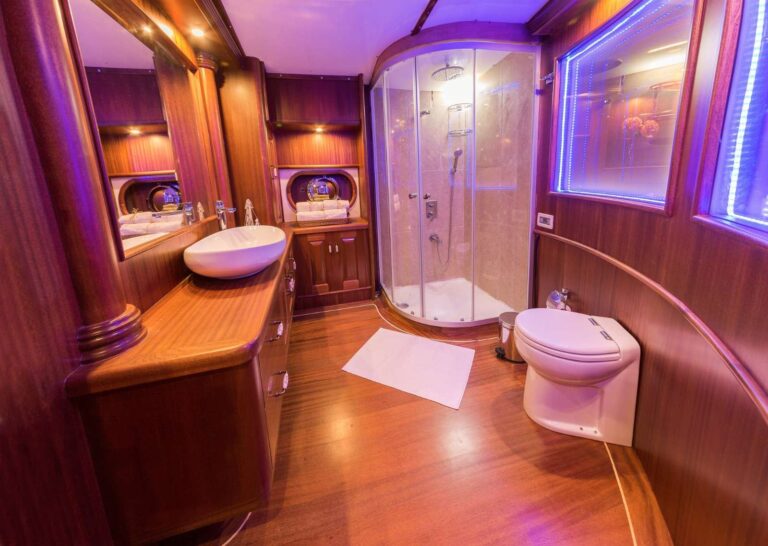 Master Ensuite