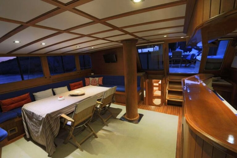 Interior Relaxation Area With Dining