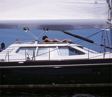 SY LIBERTAS - Sunbathing