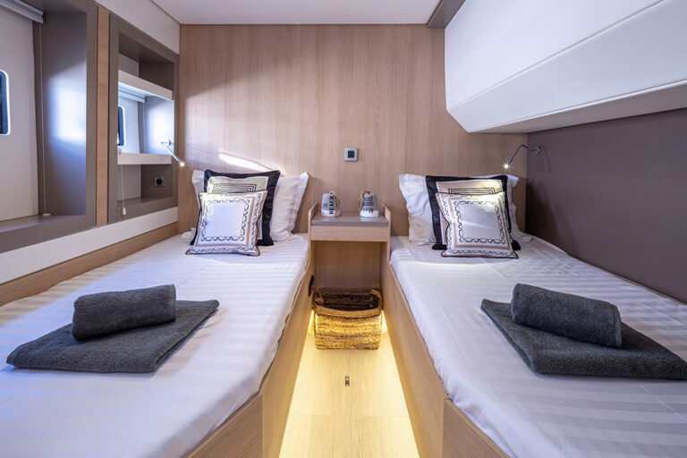 Twin Cabin