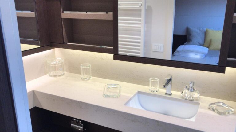 Ensuite