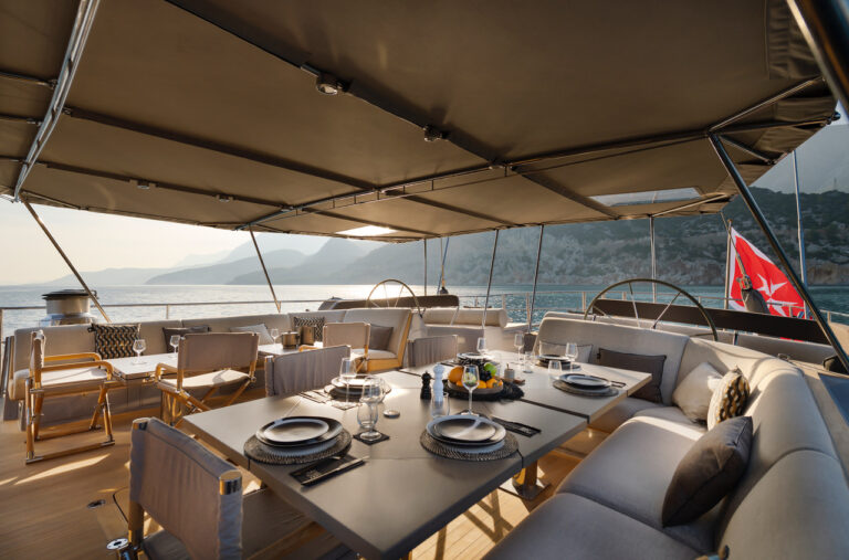 Alfresco Dining