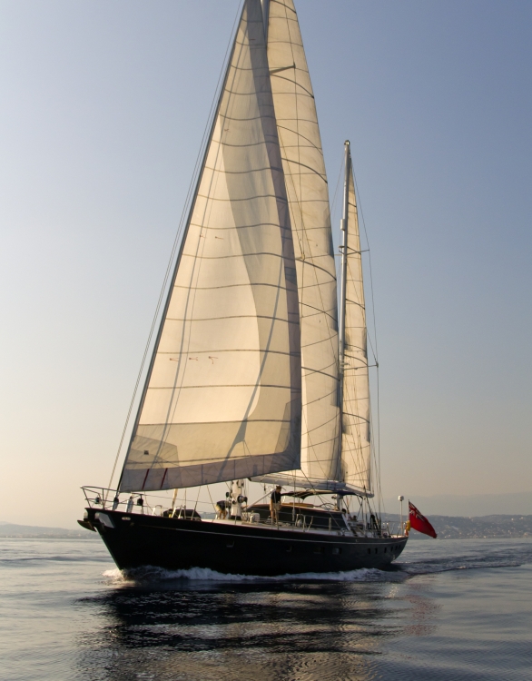 SY ORION -  Sailing