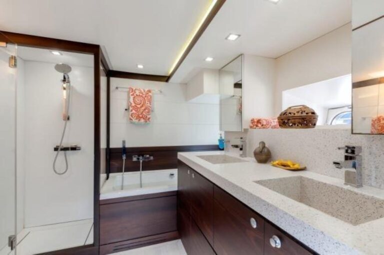 Master Ensuite