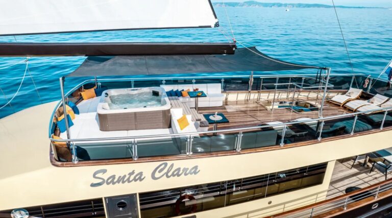 Sun Deck Jacuzzi