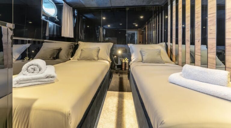 Twin Suite