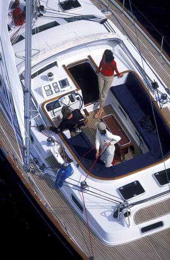 SY SEA STAR -  Deck from above