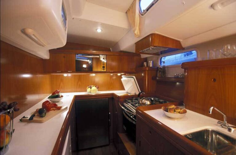 SY SEA STAR - Galley
