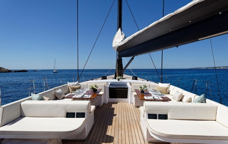 Exterior Relaxation Area With Dining