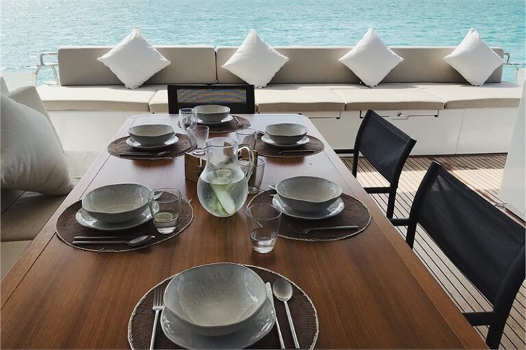Alfresco Dining