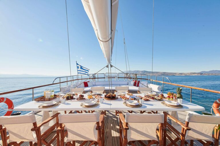 Alfresco Dining