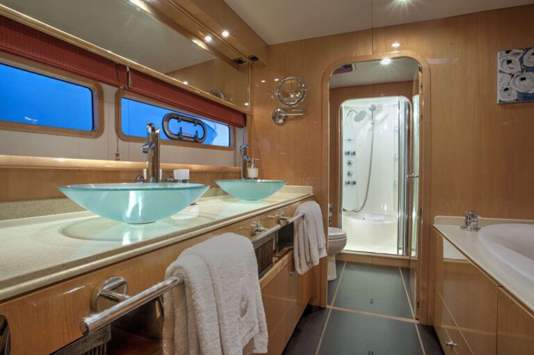 Master Ensuite
