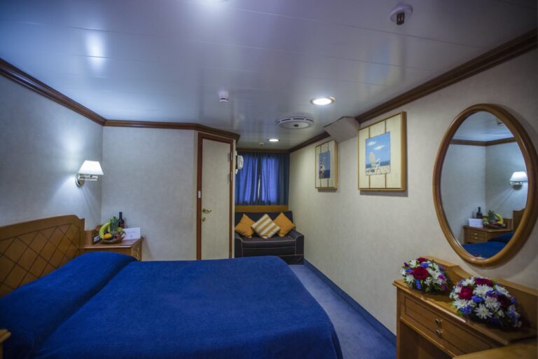Double Cabin