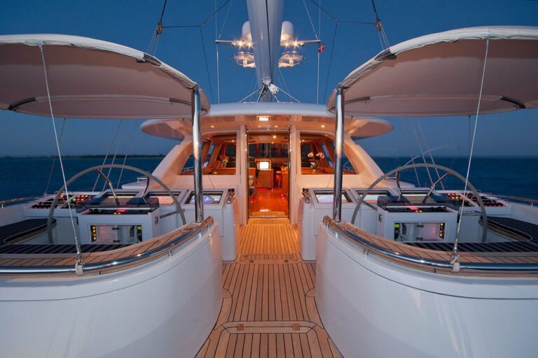 Sail Yacht HYPERION -  Cockpit