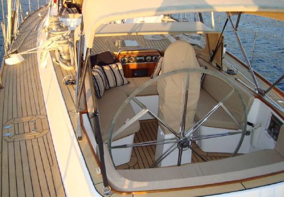 Sail Yacht LETIZIA -  Cockpit 2
