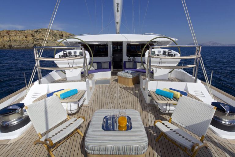 Sail yacht ALLURE - Main Deck