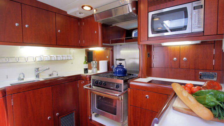 Sail yacht BILLY BUDD -  Galley