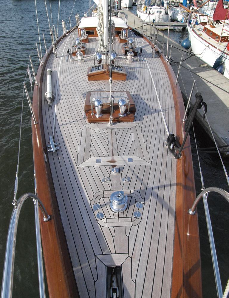 Sail yacht LADY ANN - Deck 2