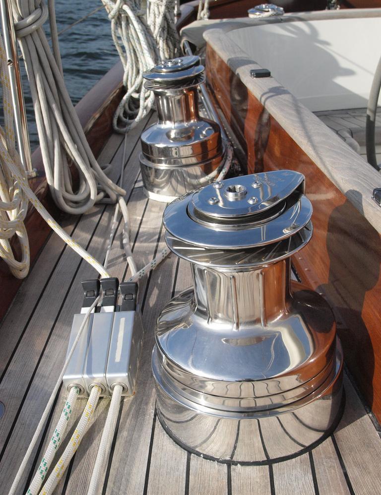 Sail yacht LADY ANN - Winches