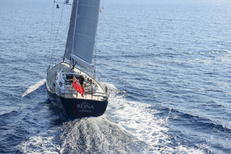 Sailing Yacht REINA