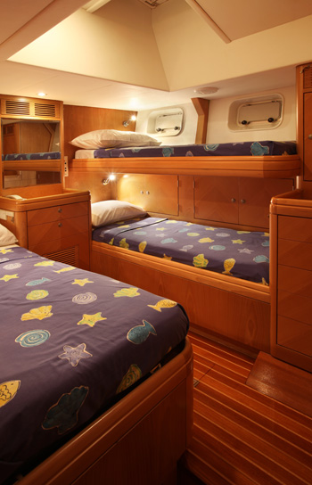 Sailing yacht KE-AMA II - Twin Cabin