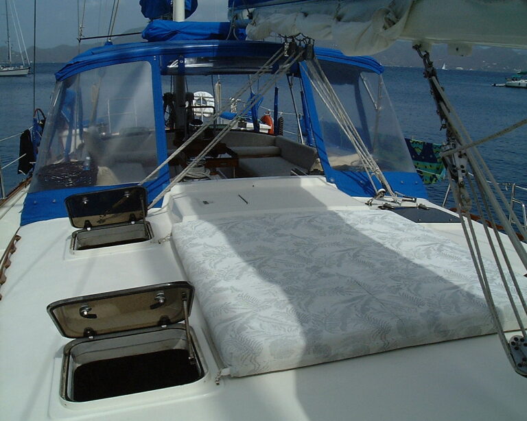 Sandcastle - Foredeck Sunpad