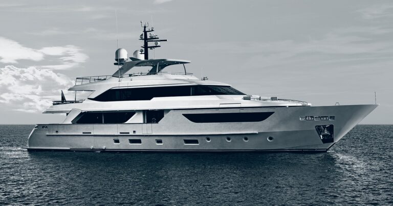 Sanlorenzo SD 126 Yacht - Sistership To NAMASTE