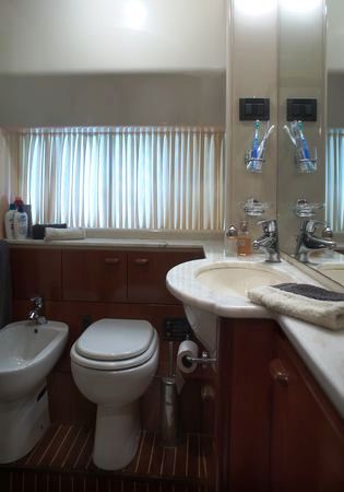 Santana IV of Plymouth -  Master Bath