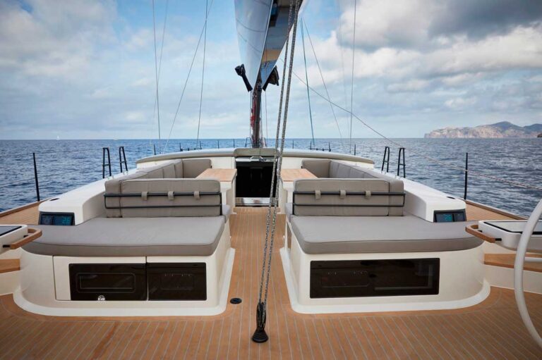 Sistership - Deck Seating