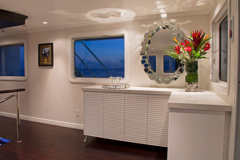 Sky Lounge Service