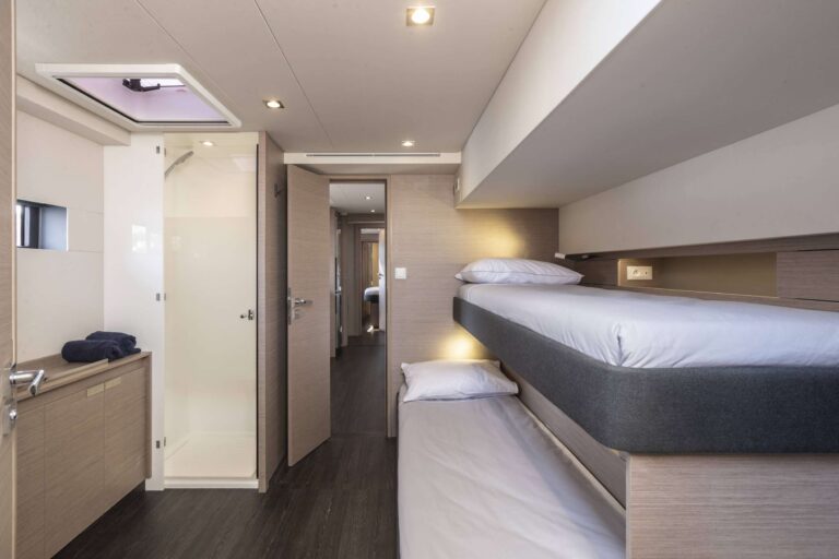 Spacious Twin Cabin