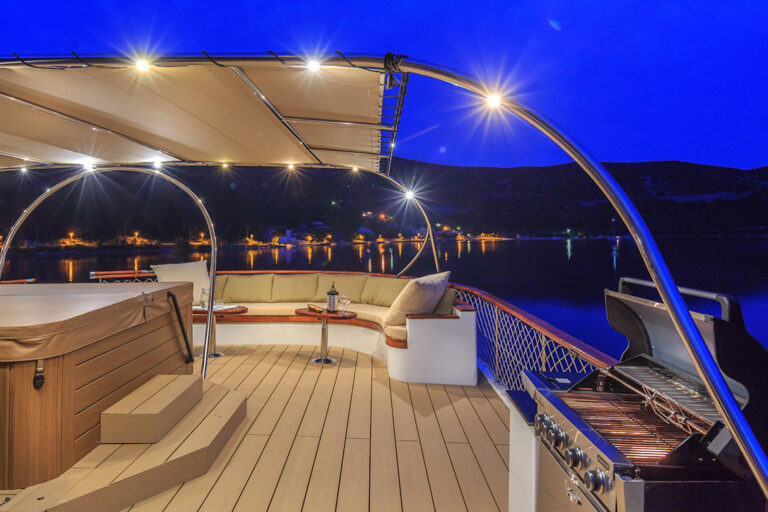 Sundeck