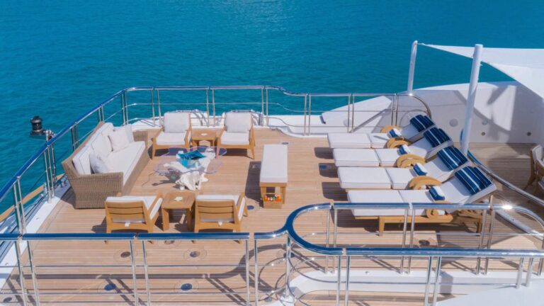 Sundeck Details