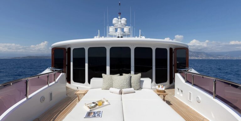 Sundeck With Relaxation Area