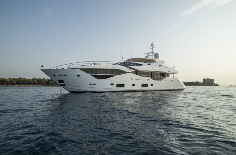 Sunseeker 116 - Cannes Profile