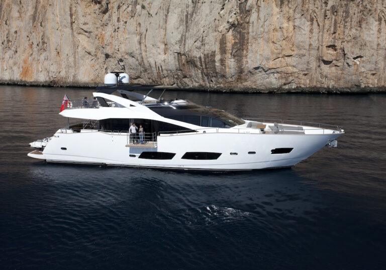 Sunseeker 28 yacht HIGH ENERGY