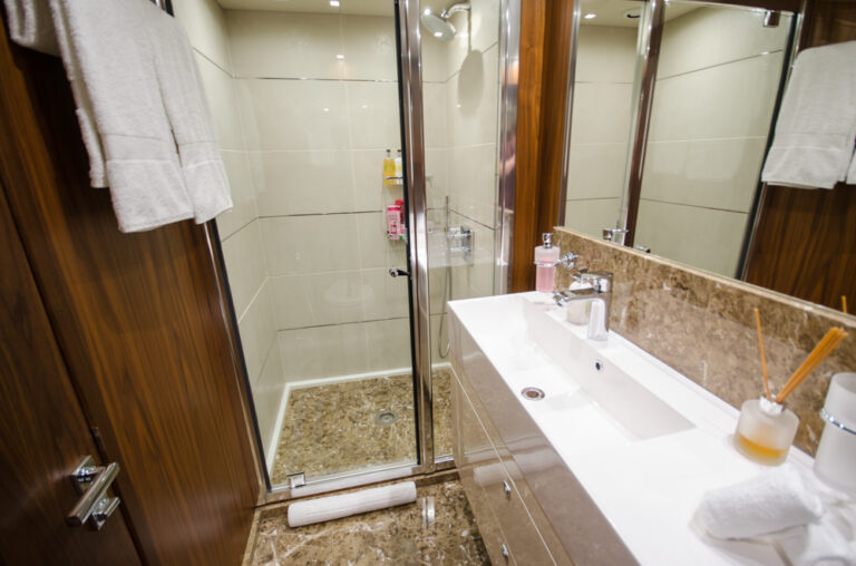 Sunseeker OASIS - Master ensuite