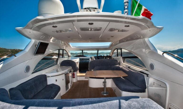 Sunseeker Predator 61 LEO - Aft Deck