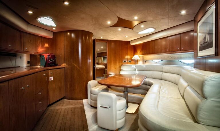 Sunseeker Predator 61 LEO - Salon