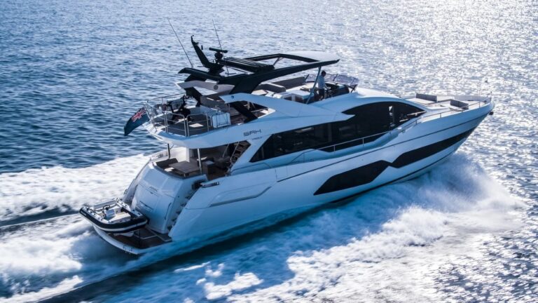 Superyacht ASCEND
