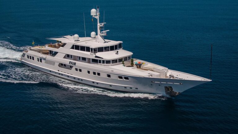 Superyacht GRACE (ex. FAM)