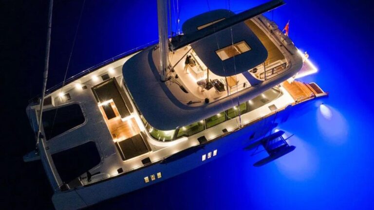 Superyacht HALCYON