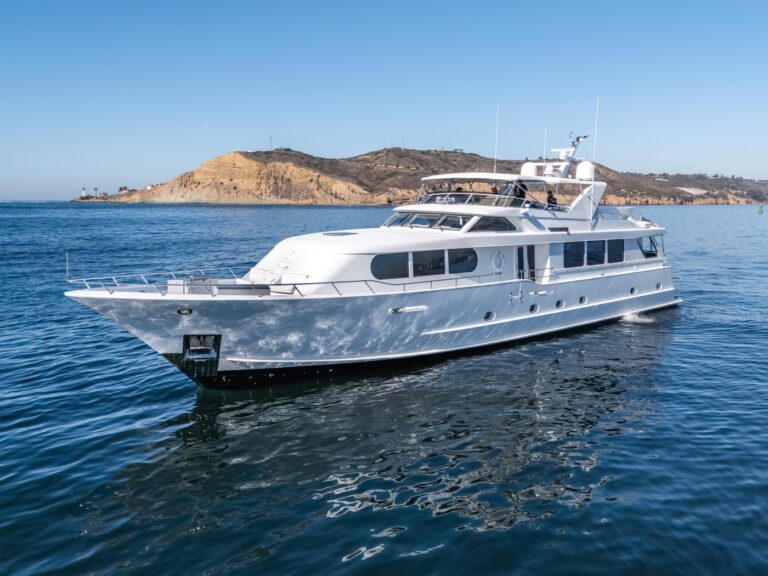 Superyacht MY LADY ALASKA
