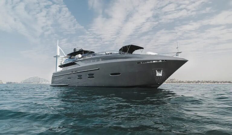 Superyacht SANTORINI